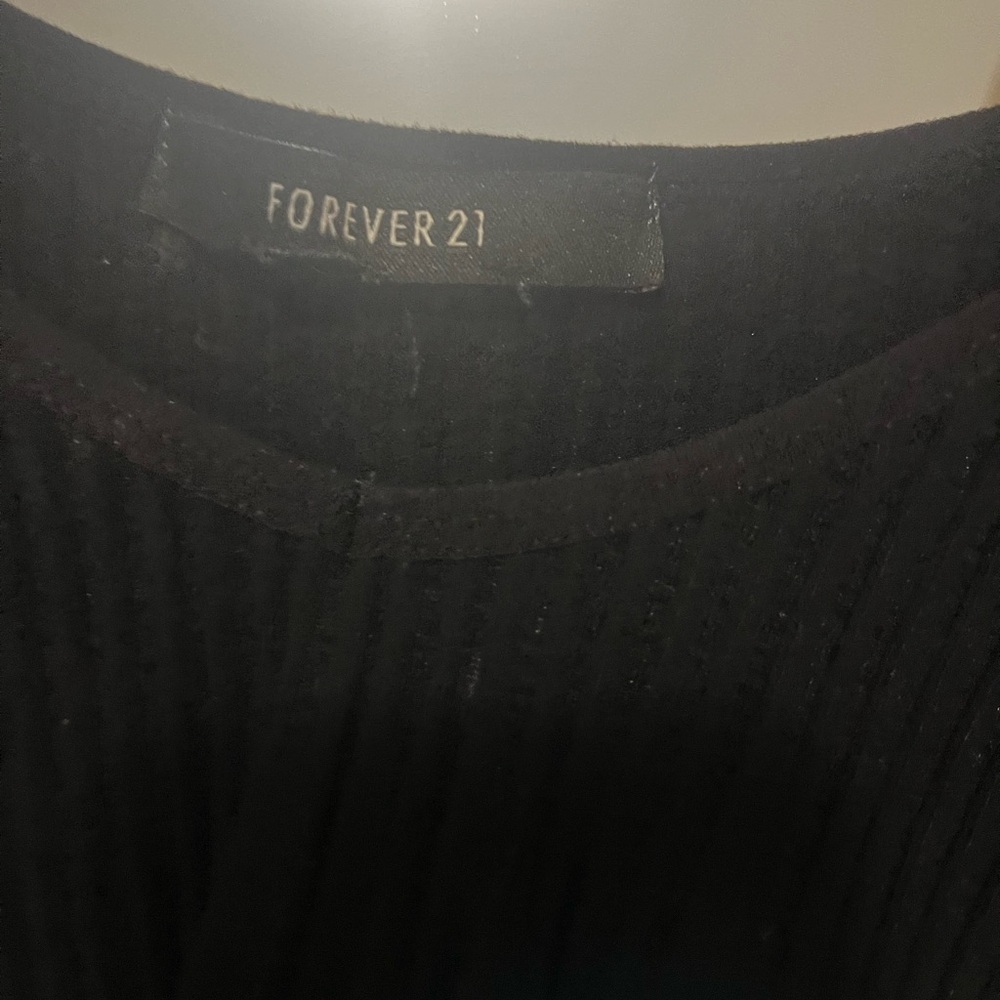 Forever 21 Ribbed Top - Picture 3 of 3